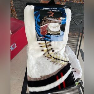 Houston Astros Northwest Royal Plush Throw - White, Black, Red